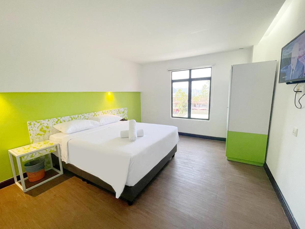 Отель Citin Langkawi By Compass Hospitality Куах Экстерьер фото