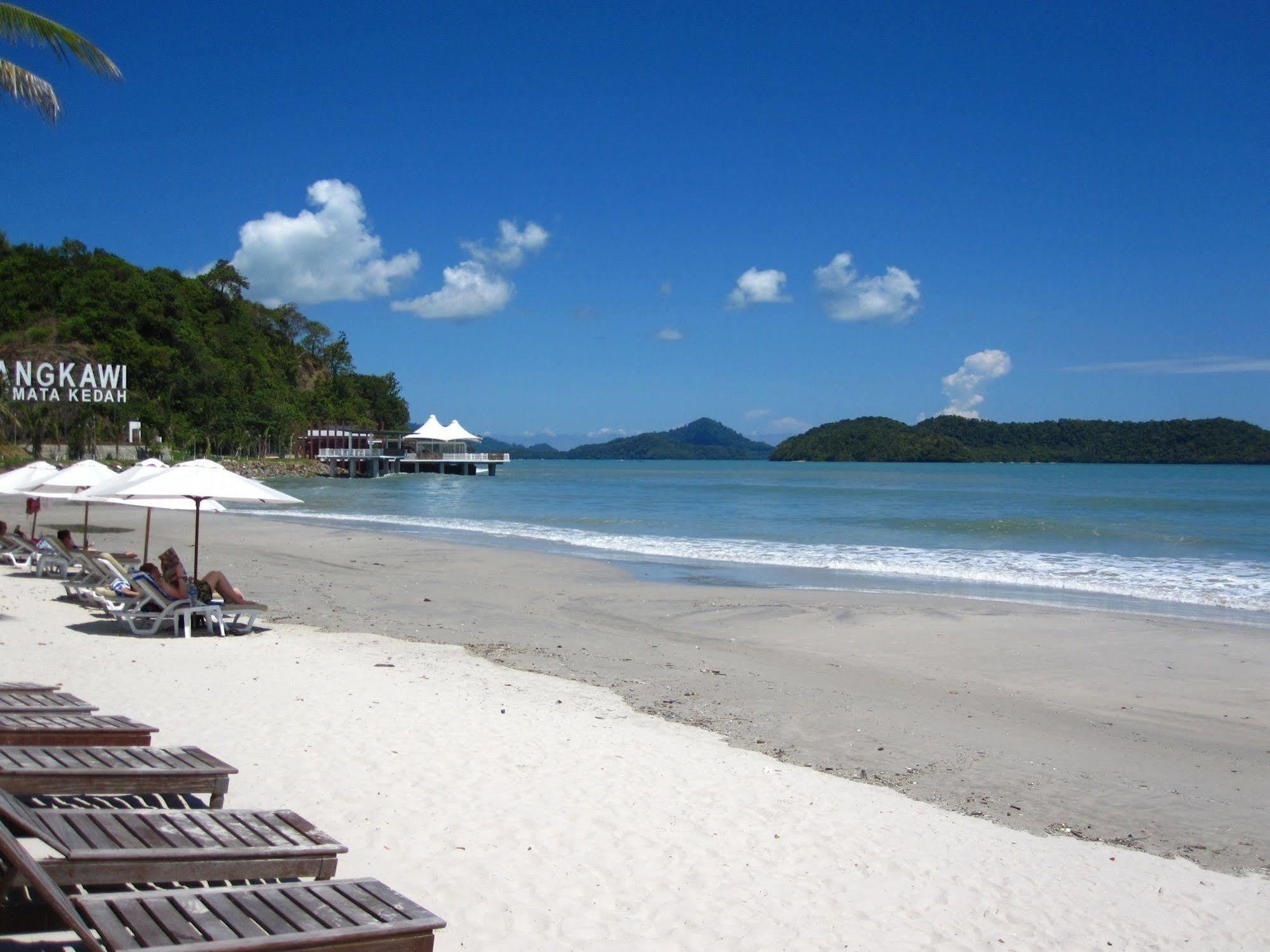 Отель Citin Langkawi By Compass Hospitality Куах Экстерьер фото